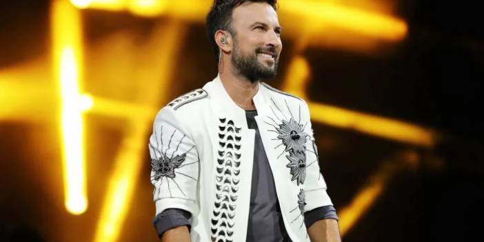 Tarkan’dan Çarpıcı ‘Demokrasi’ Mesajı