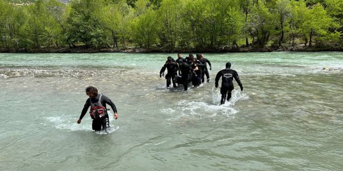 Munzur Çayı'nda Kaybolan 2 Kişi 18 Gündür Aranıyor