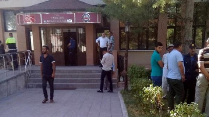 Müftülük toplantısında silahlı kavga: 4 ölü 2 yaralı