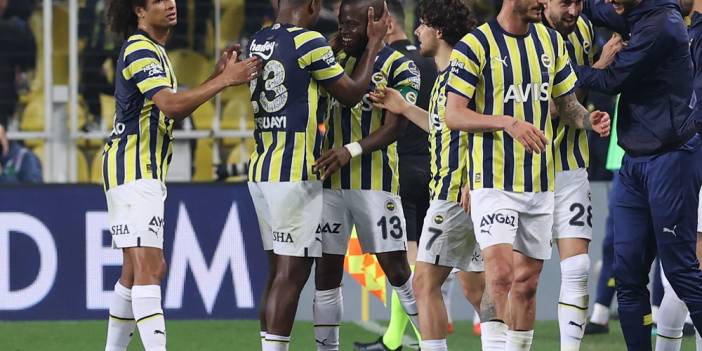 Fenerbahçe yeni sezona yine sil baştan yapıyor: 8 ayrılık