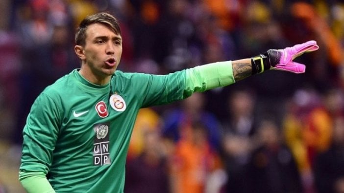 Galatasaray'da Muslera şoku