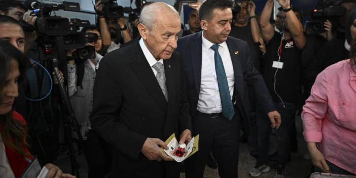 MHP Genel Başkanı Bahçeli Oyunu Kullandı