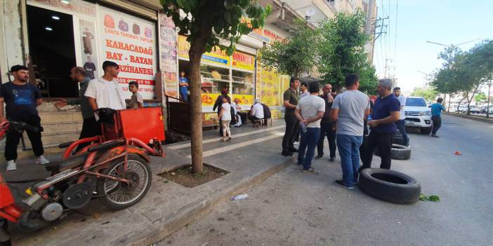 Akılalmaz olay! Oyun oynayan çocukları darp ettiler, Kendilerini uyaranları bacaklarından vurdular