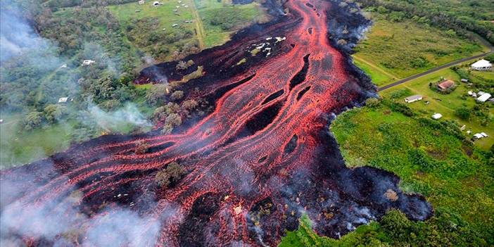 Kilauea Yanardağı faaliyete geçti