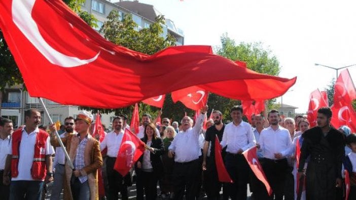 Tsunaminin vurduğu ülkede felaketin boyutu giderek artıyor!