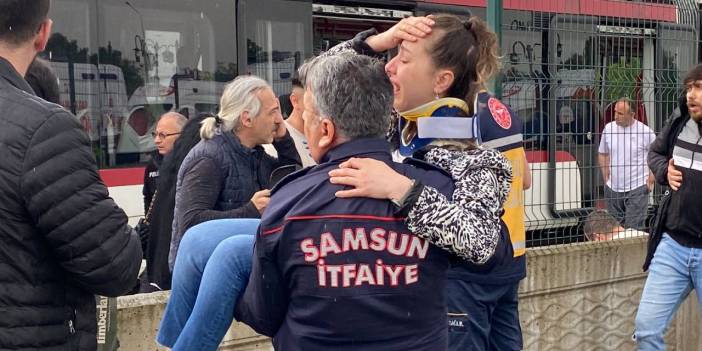 Tramvaylar Kafa Kafaya Çarpıştı: Yaralılar Var