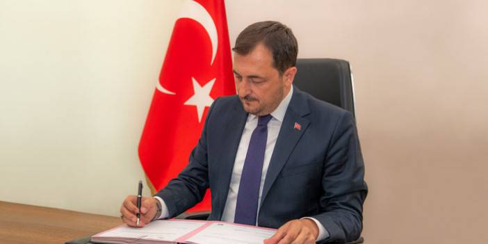 Melek Mosso Konseri Sonrası İstifa Eden Belediye Başkanı Cüneyt Yüksel Kimdir?