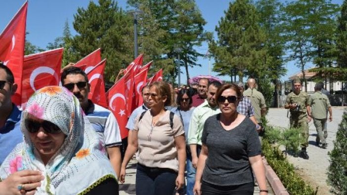 15 Temmuz kahramanı Ömer Halisdemir mezarında anıldı