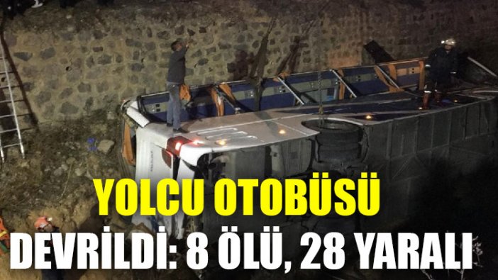 Afyonkarahisar’da yolcu otobüsü devrildi: 8 ölü, 28 yaralı