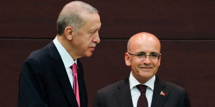 Mehmet Şimşek ile Erdoğan Arasında Görünmeyen Kriz iddiası! Şimşek, Erdoğan'a Düşüncelerini Kabul Ettirmekte Zorlanıyor