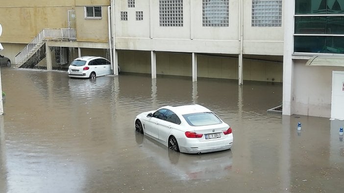 Şu yağmurdan ne çektin EÜ hastanesi?