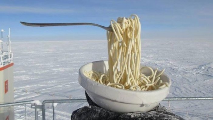 Uçan Spagetti Canavarı!