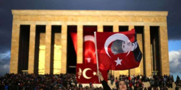 Anıtkabir'in siluetine cami!