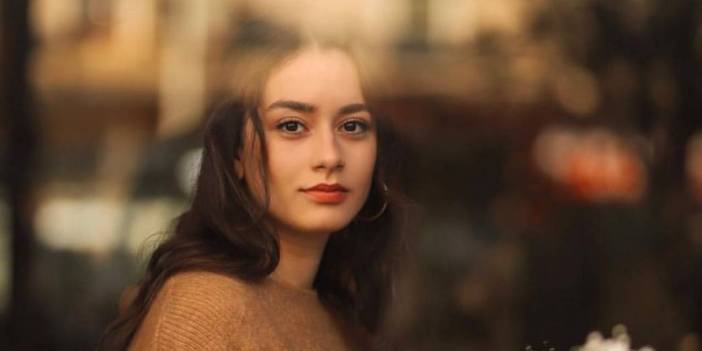 Ünlü Oyuncu, Çember İçinde Dans Ederken Yere Çakıldı!