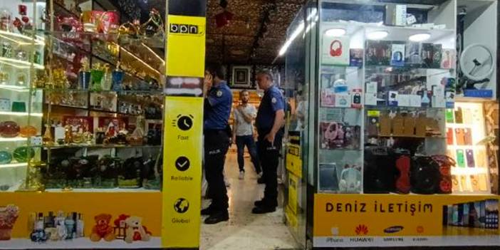 Gaziantep'te Suriyeli 2 Grup Arasındaki Satır ve Sopalı Kavga Kamerada