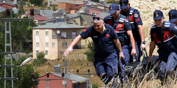 Köyde 'Katil' Paniği! Hâlâ Yakalanamadığı İçin Köyü Terk Ediyorlar