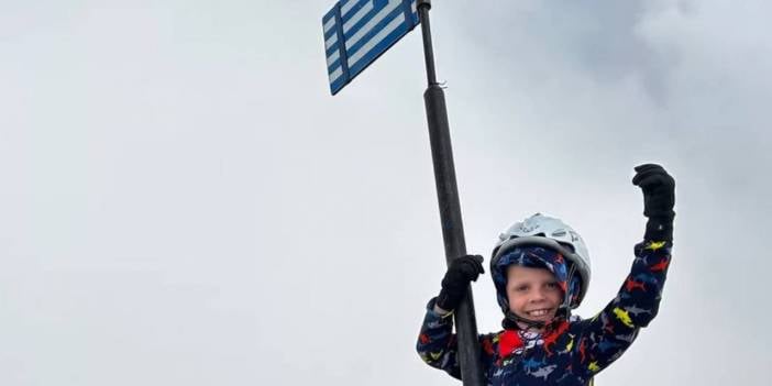 Daha yedi yaşında... 'Olimpos Dağı'na tırmanan en genç İngiliz