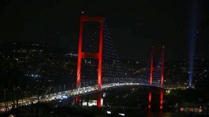 15 Temmuz Şehitler Köprüsü 12:00'dan itibaren trafiğe kapatılacak