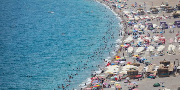 Türkiye'ye 1 Milyar Kişiye Yakın Turist Gelecek! Tarih Verildi