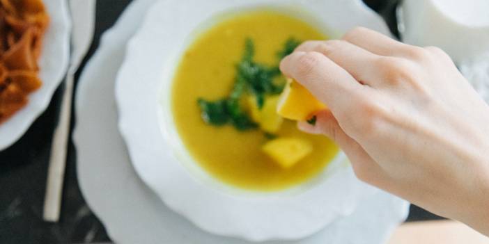 Mercimek Çorbasını Bu Yöntemle Yapınca Çok Daha Lezzetli Oluyor! Lokantalardakine Taş Çıkartacak Bir Lezzeti Var