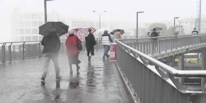 AKOM'dan İstanbul için yeni uyarı: Mecbur kalmadıkça trafiğe çıkmayın