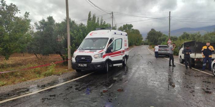 Korkunç Kaza... Havaya Savrulup Zeytinliğe Düştü, Sürücü Kaçtı!