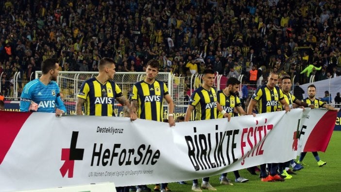 Fenerbahçe’den tarihi hareket!