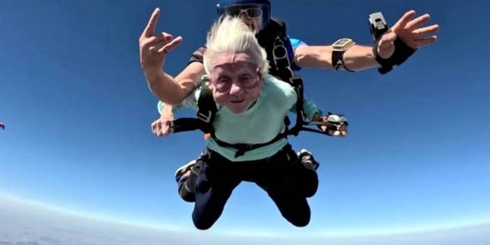 104 Yaşında Dünya Rekoru Kırdı! Skydive Yapan En Yaşlı Kişi Oldu