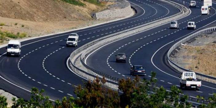 Yola Çıkacaklar Haberi Görmeden Sürücü Koltuğuna Oturmayın! 6 Ekim Karayollarında Durum