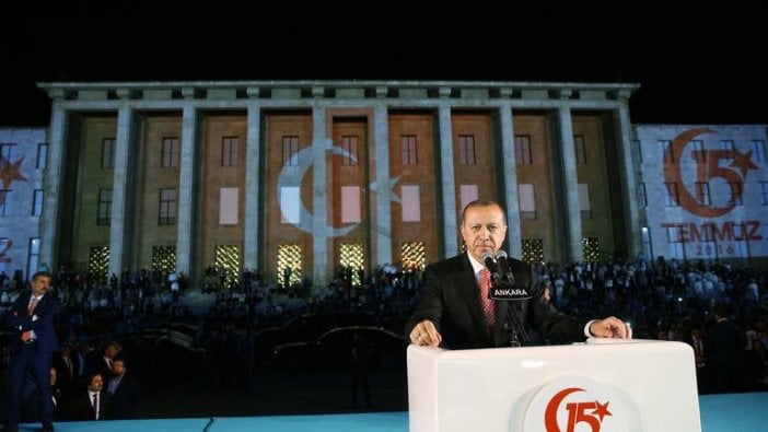 Erdoğan, Meclis Şeref Kapısı önünde düzenlenen anma programında konuştu