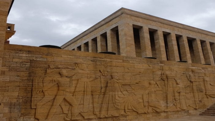 Televizyon habercisi Korcan Karar'dan 'Anıtkabir' fotoğraf sergisi