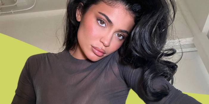 Kylie Jenner Giyim Markasıyla Daha da Büyüyor!