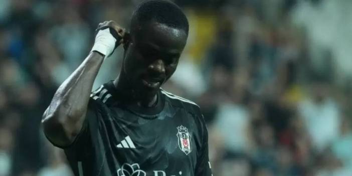 Beşiktaş'ta Tayfur Bingöl ile tartışan Eric Bailly devre arası oyundan alınmıştı... Özür diledi