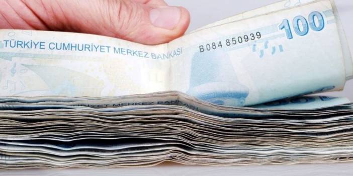 Türk Bankasından Yılbaşı Sürprizi! Tüm Personeline 50 Bin Lira İkramiye Verecek