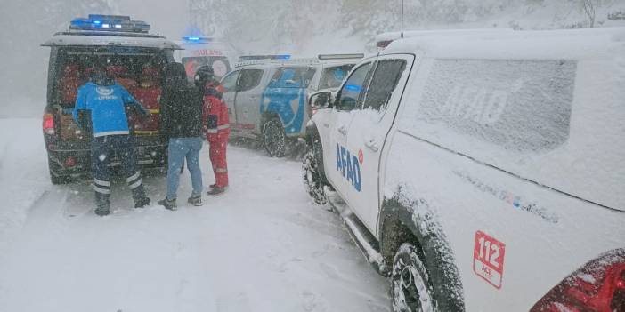 Bu Bölgelerde Yaşayanlar Dikkat! Kar Yolları Kapattı!