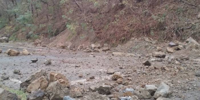 Zonguldak'ta Heyelan: Yol Kapandı!