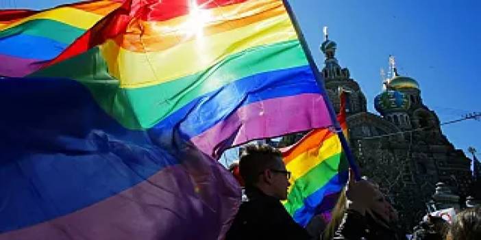 Rusya'da LGBT Hareketinin Faaliyetleri Yasaklandı!