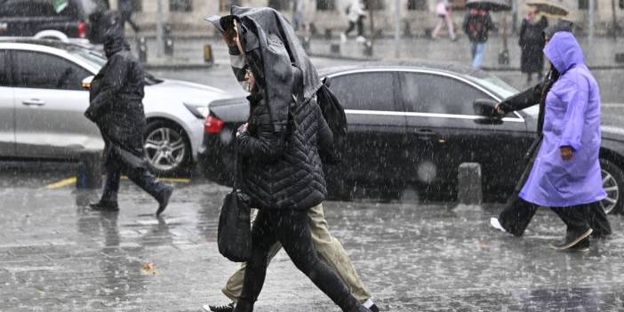 Meteoroloji'den İstanbul için saatli 'sarı kodlu' alarm