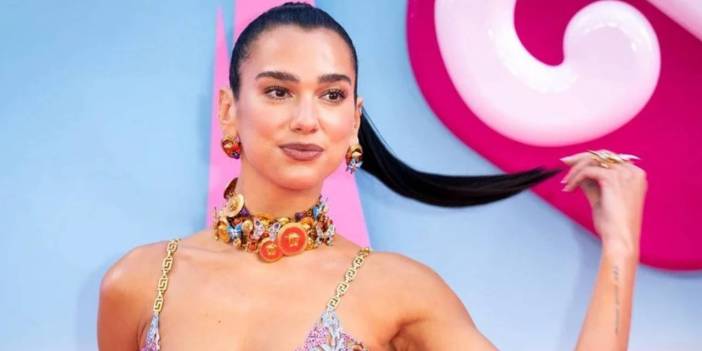 Ünlü şarkıcı Dua Lipa telefon numarasını paylaştı: 'Bana mesaj at'