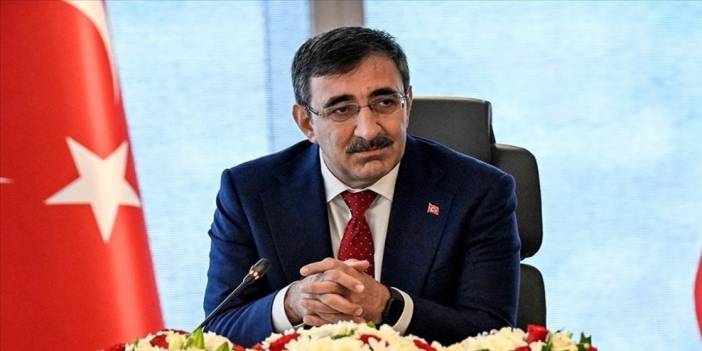 Cevdet Yılmaz: Büyüme ile enflayonla mücadele arasında bazı zorluklar elbette olabilir