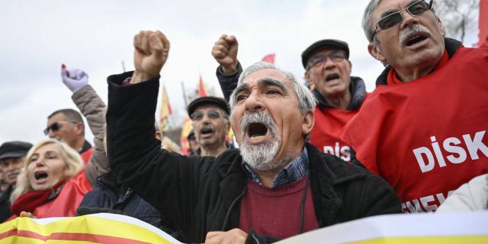 Emeklilerden Eylem: "İnsanca Yaşanacak Maaş İstiyoruz"