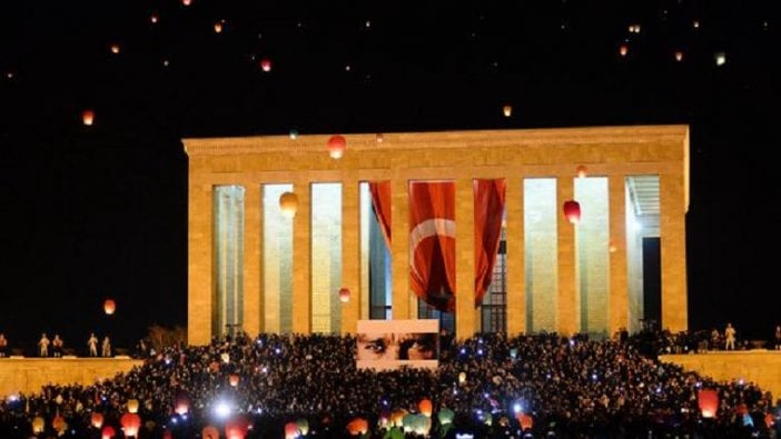 Bekir Bozdağ Anıtkabir haberlerini yalanlayacağım derken bakın nasıl doğruladı