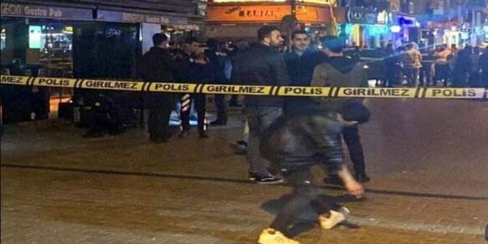 İzmir'de Barda Silahlı ‘Ne Bakıyorsun’ Kavgası