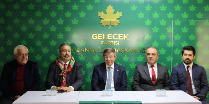 Davutoğlu: "Siyaset Baronlarından Devletimizi Temizleyeceğiz"