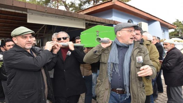 Ahmet Şık'ın babası toprağa verildi