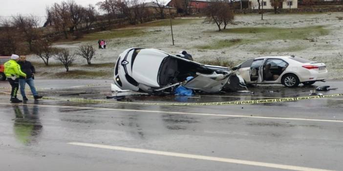 Bingöl-Muş Yolunda Trafik Kazası: 1 Ölü, 4 Yaralı