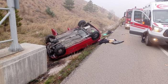 Otomobil Su Kanalına Devrildi: Baba Öldü, Oğlu Yaralandı