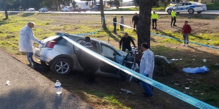 17 Yaşındaki 'Sürücü' Öldü, Kardeşi Yaralı