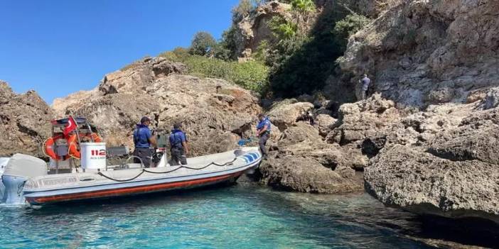 Antalya'da Falezlerden Düşen 2 Genç Hayatını Kaybetti