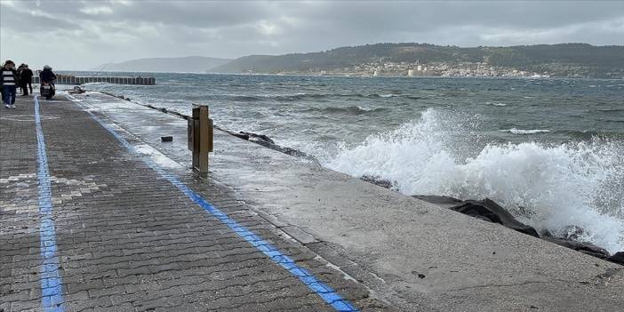 Sakın Dışarı Çıkmayın: Meteoroloji Denizleri İşaret Etti Uyardı!